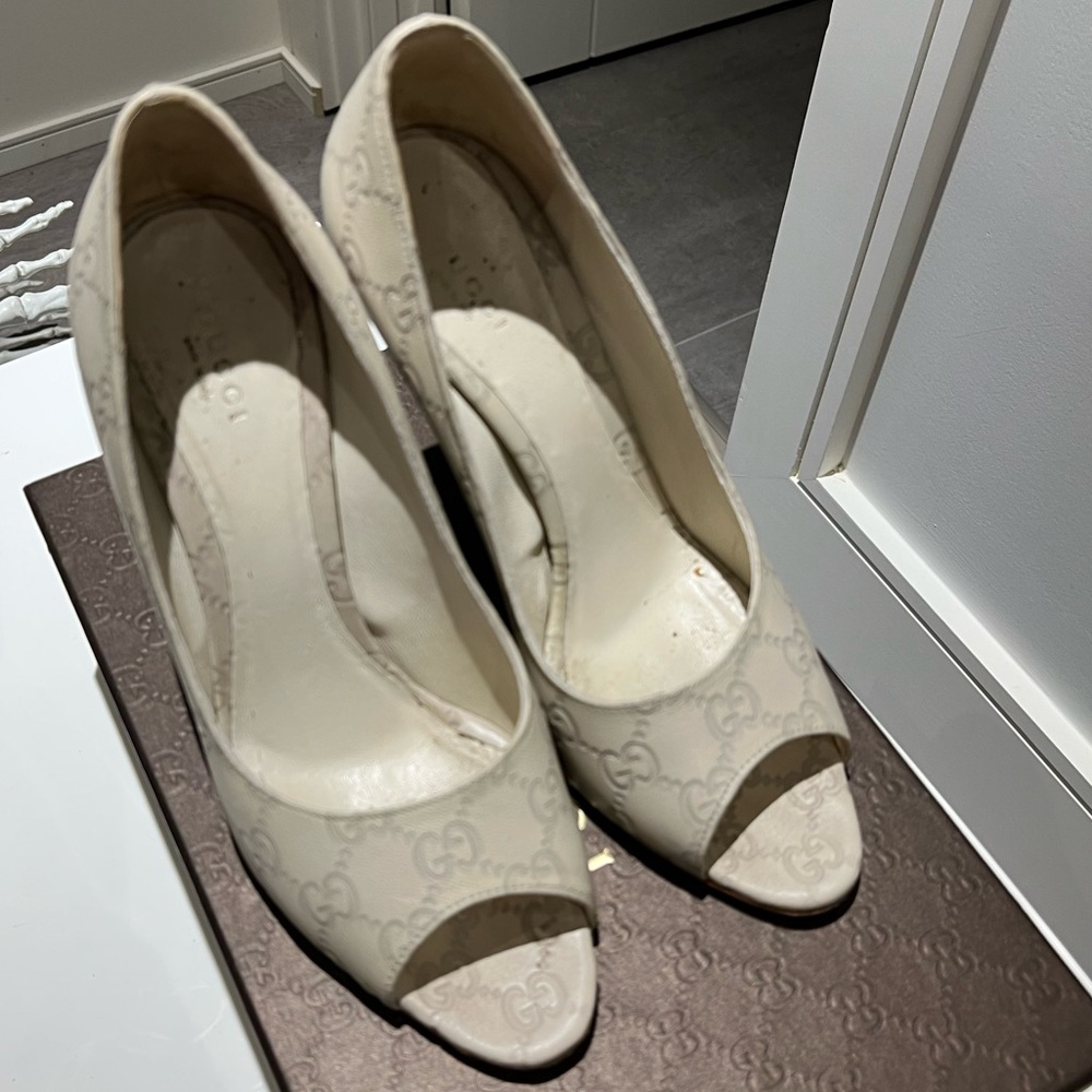 Gucci leather Guccissima embossed leather shoes off white size 39